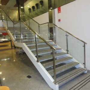 Barandillas y Escaleras de Cristal